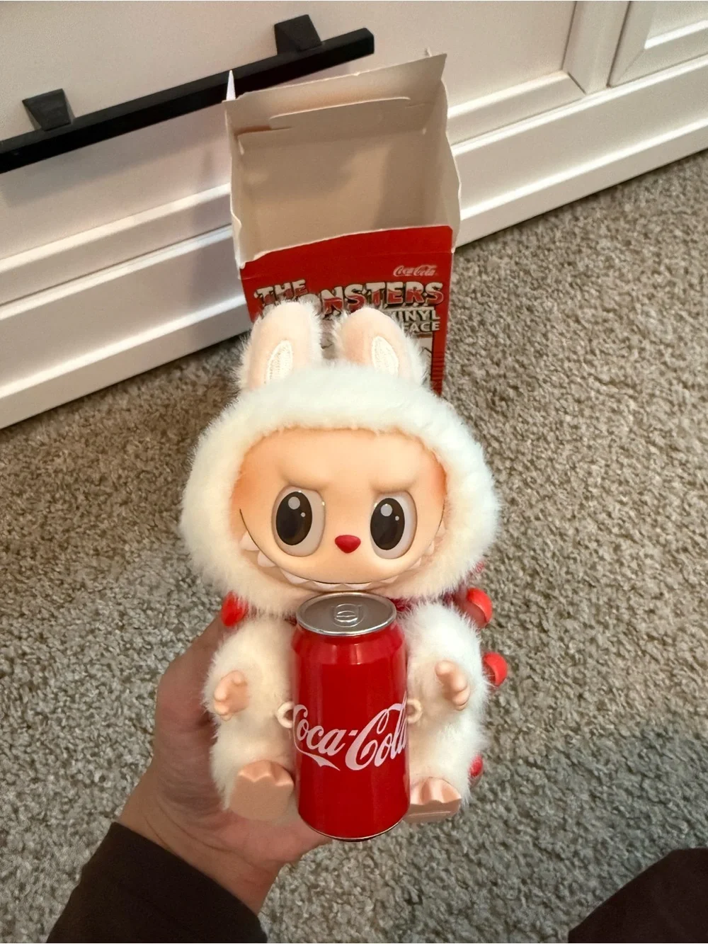 Coca Cola coca out red